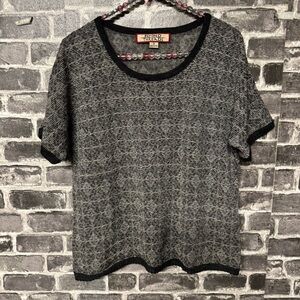 Beyond Threads short sleeve sweater gray white 100% baby alpaca